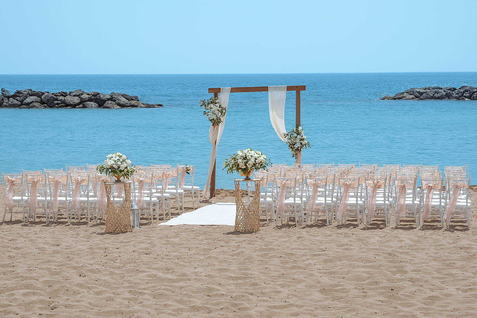 Book your wedding day in Venus Beach Hotel